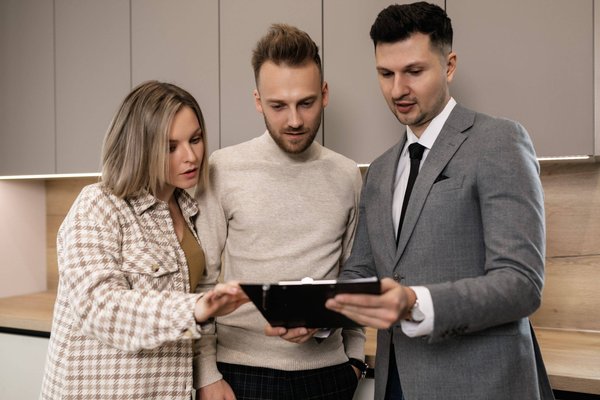 Les avantages de faire équipe avec un agent immobilier indépendant