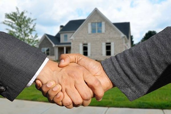 Les avantages et les inconvénients d'être un agent immobilier indépendant en France